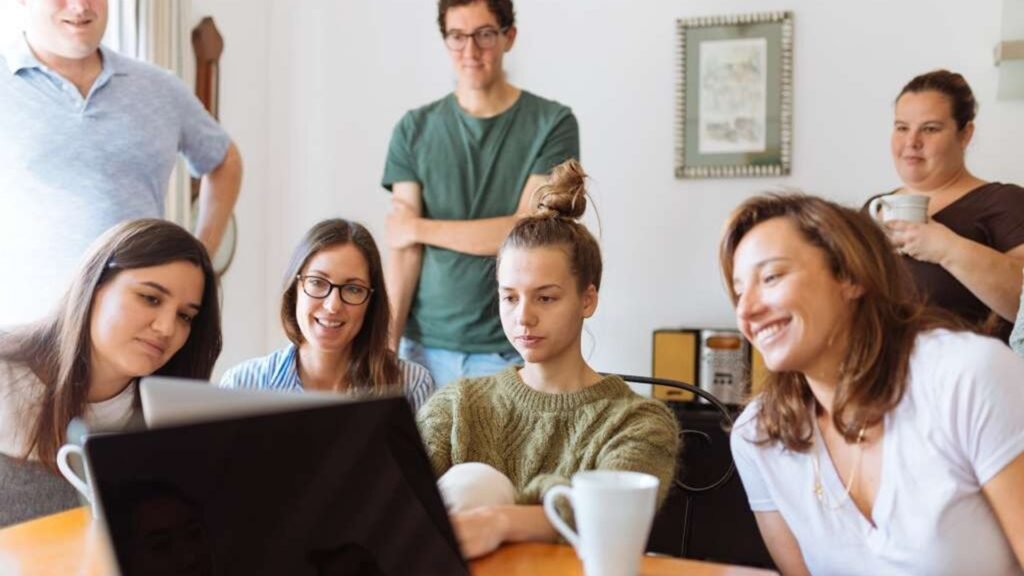 Liderança participativa. 